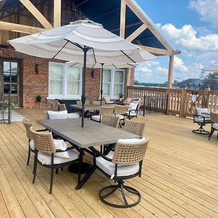 Chipley'S Squareview Inn Carthage Екстериор снимка