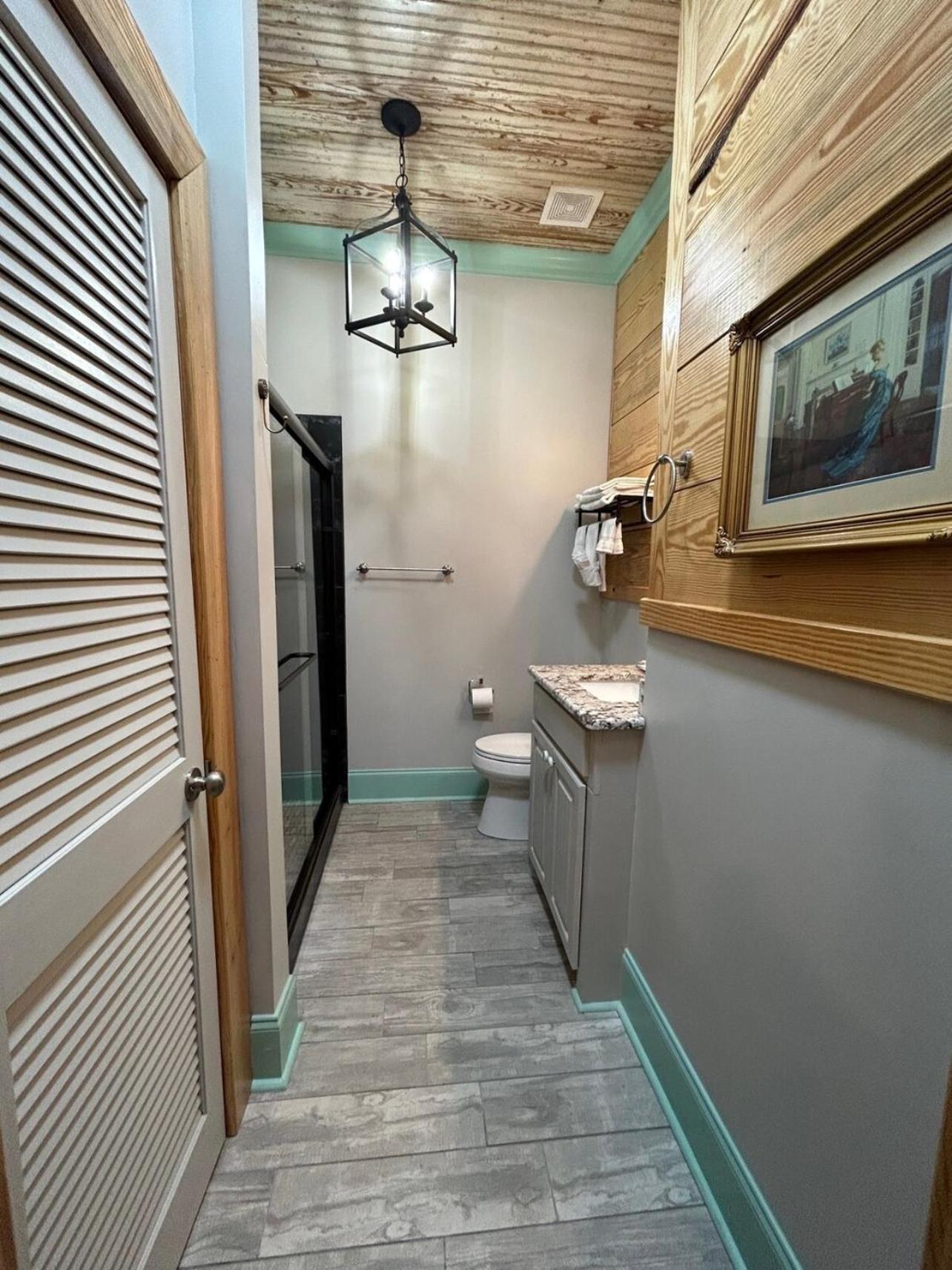Chipley'S Squareview Inn Carthage Екстериор снимка